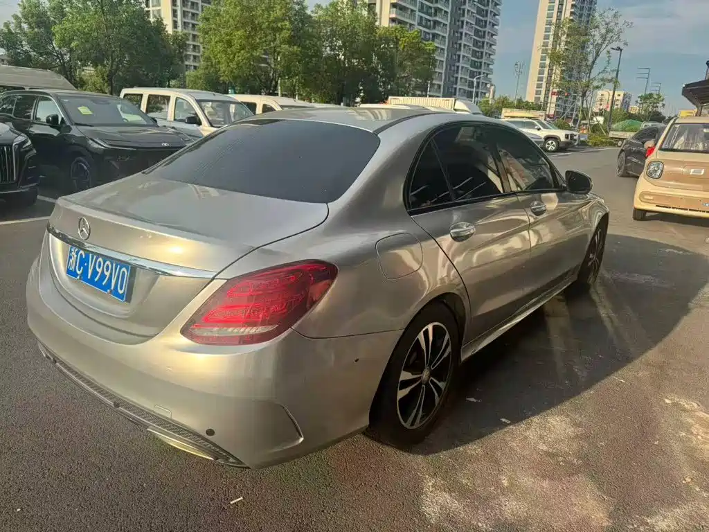 Photo 2 - Mercedes-Benz C-Class