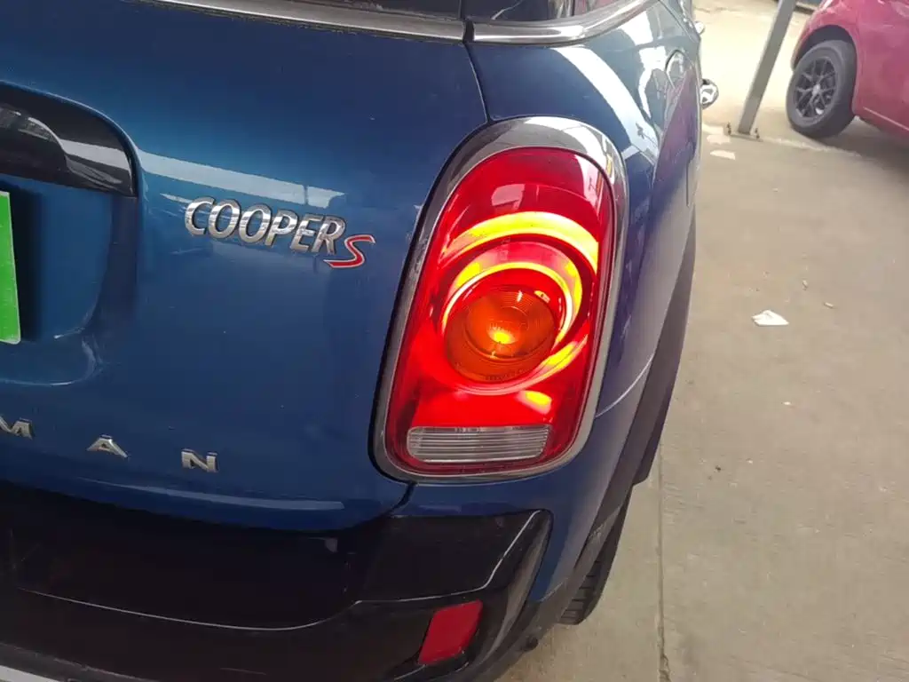 Фото 8 - MINI COUNTRYMAN