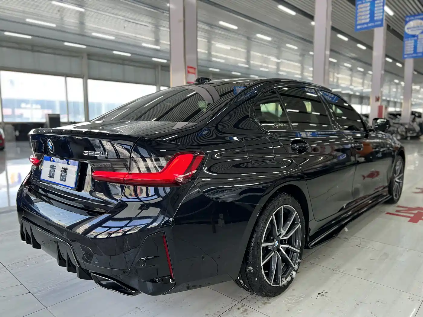 BMW 3-SERIES