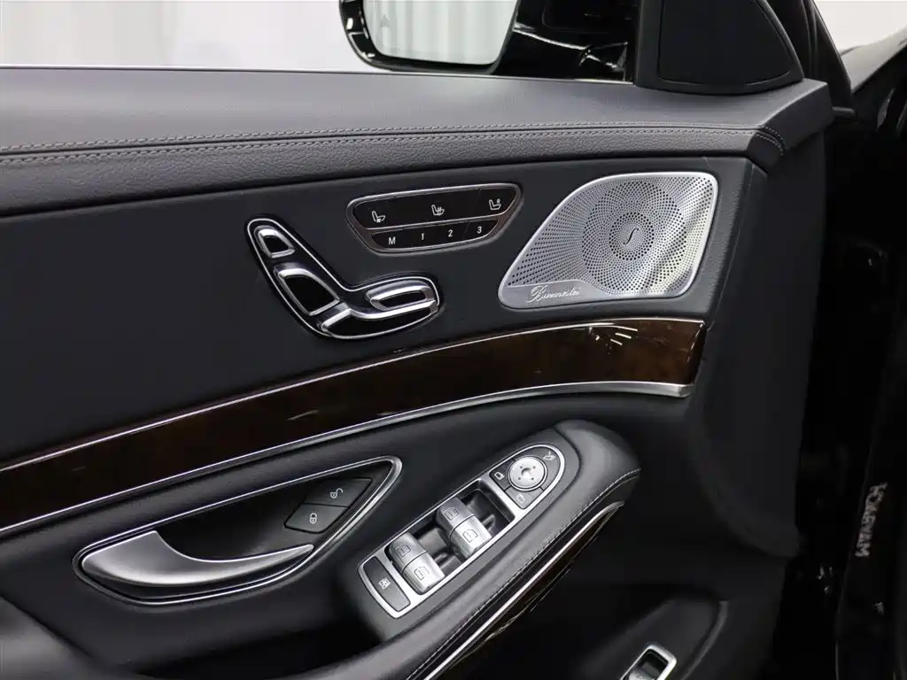 Mercedes-Benz Maybach S-Class 2020 S 450 4MATIC Collector's Edition фото 5