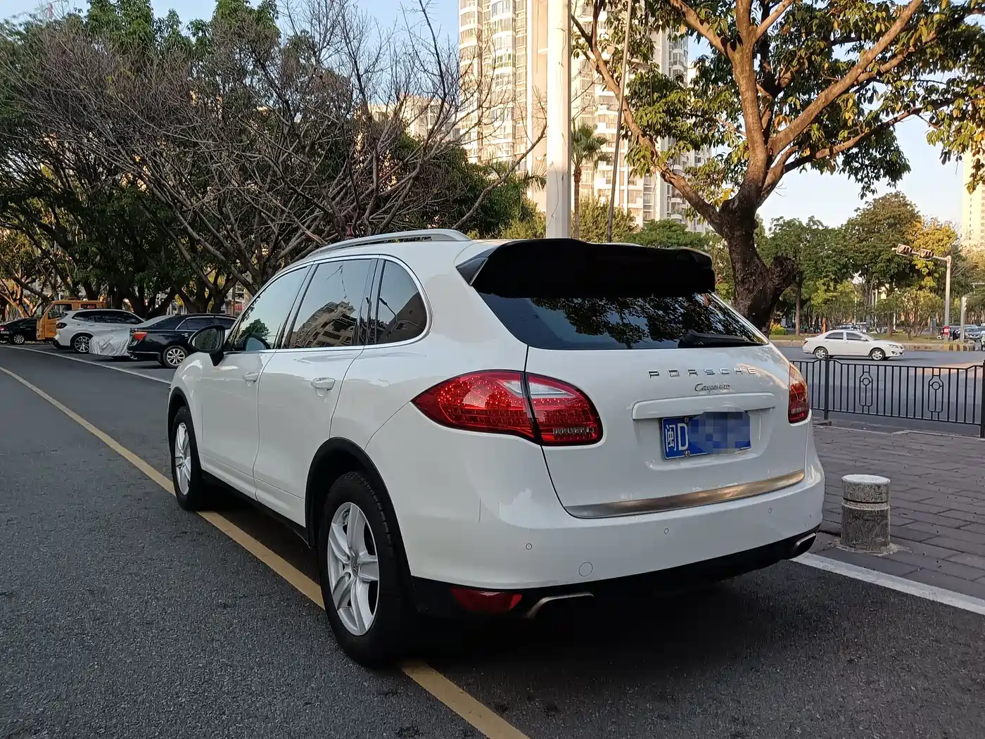 Porsche Cayenne 2011 Cayenne 3.0T фото 6