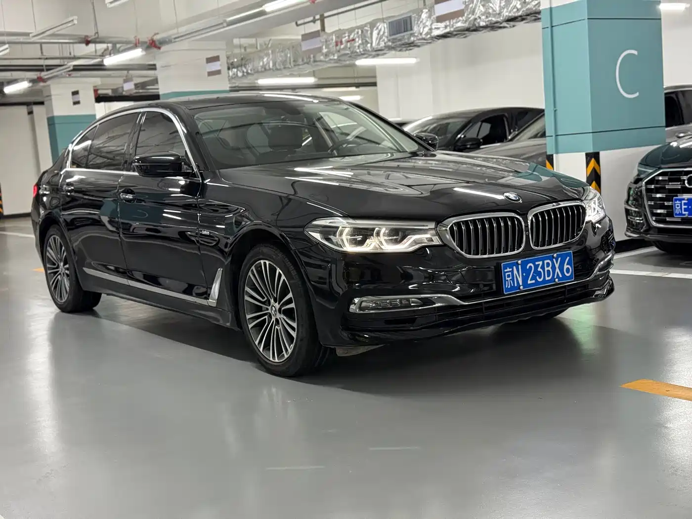 BMW 5 Series 2018 530Li Exclusive Luxury Package фото 2