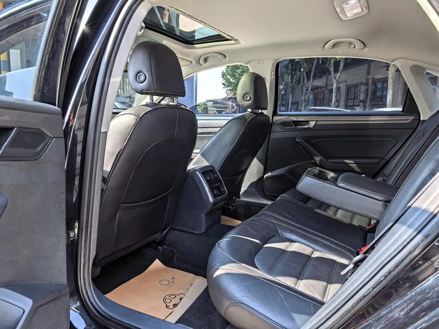 Volkswagen Passat 2017 330TSI DSG Prestige фото 13