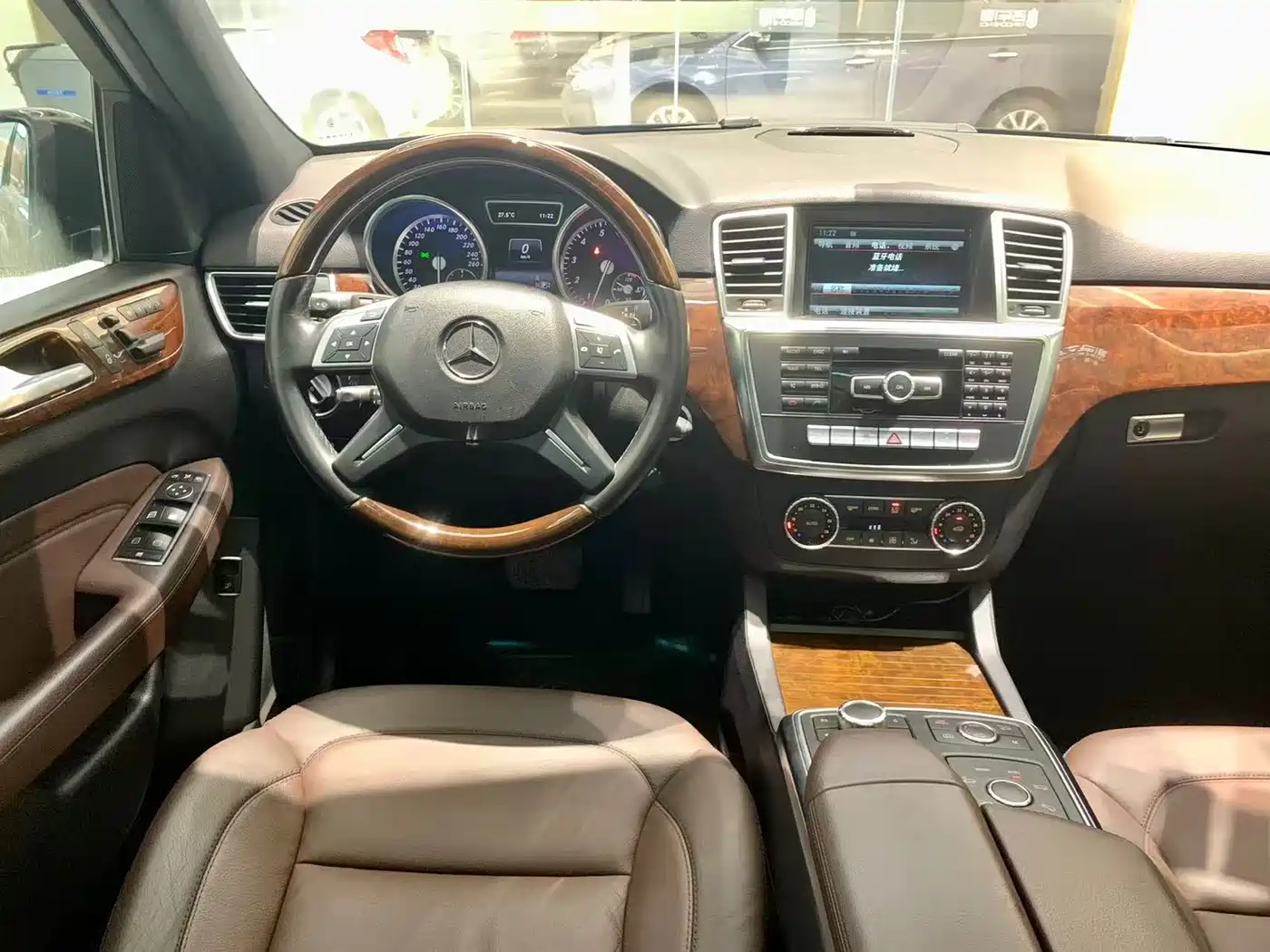 Mercedes-Benz M-Class 2015 ML 400 4MATIC Luxury фото 8