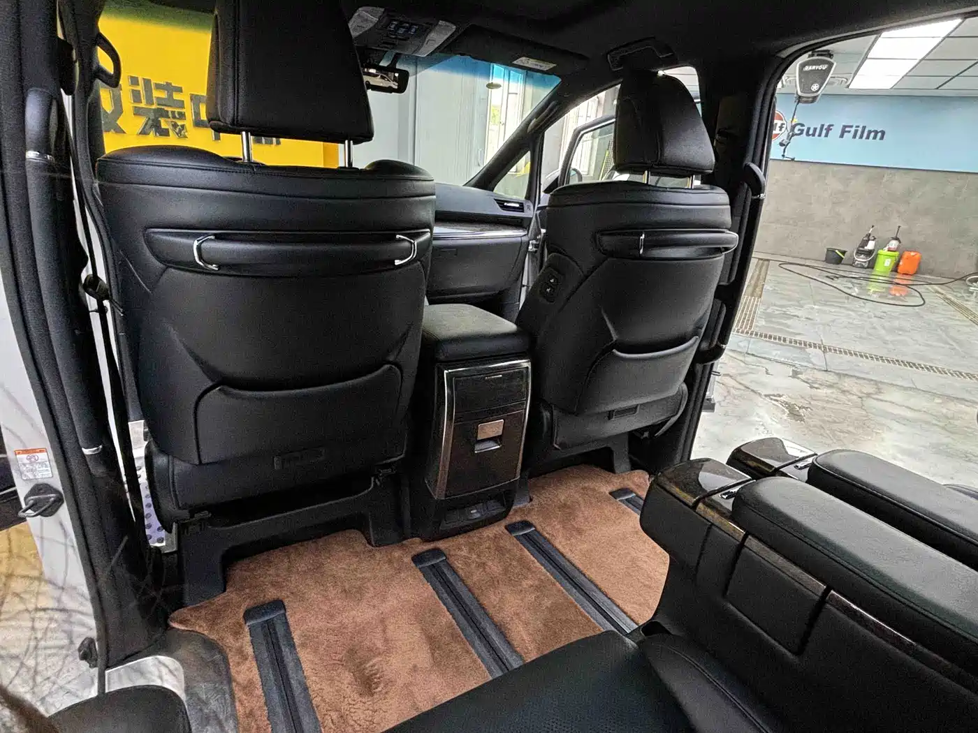 Toyota Alphard 2018 Facelift 3.5L Premium Edition фото 12