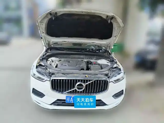 Volvo XC60 2019 T5 AWD Zhi Yi Edition China V — фото 3
