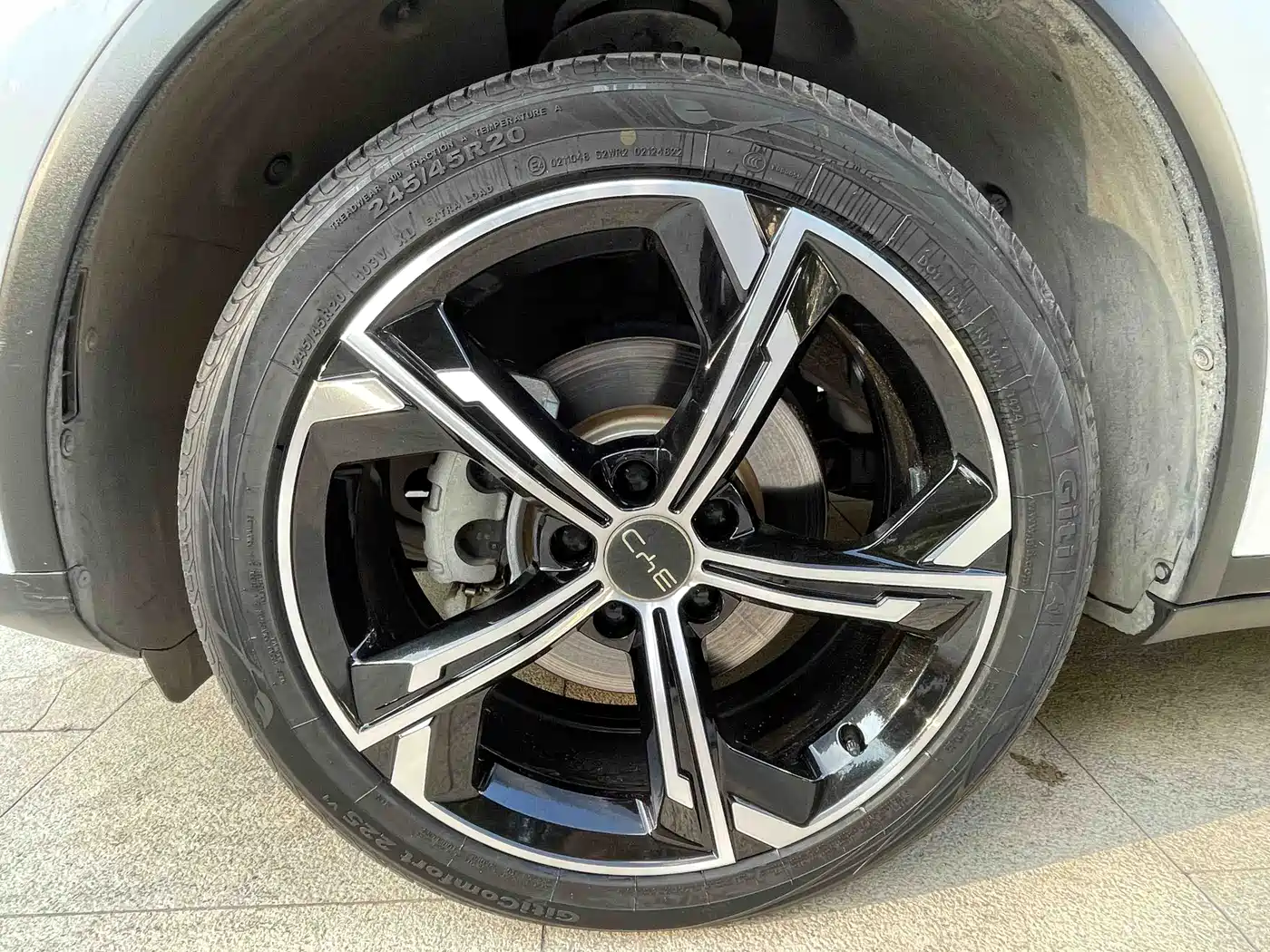 BYD Tang New Energy 2021 DM-i 112KM Honor фото 18