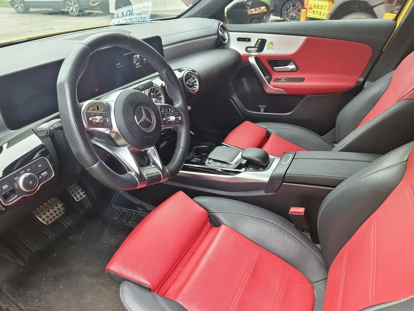 Mercedes-Benz A-Class AMG (Import) 2020 AMG A 35 4MATIC фото 4