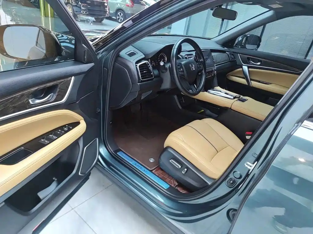 Honda UR-V 2023 2020 370TURBO 2WD Premium Elegance Edition