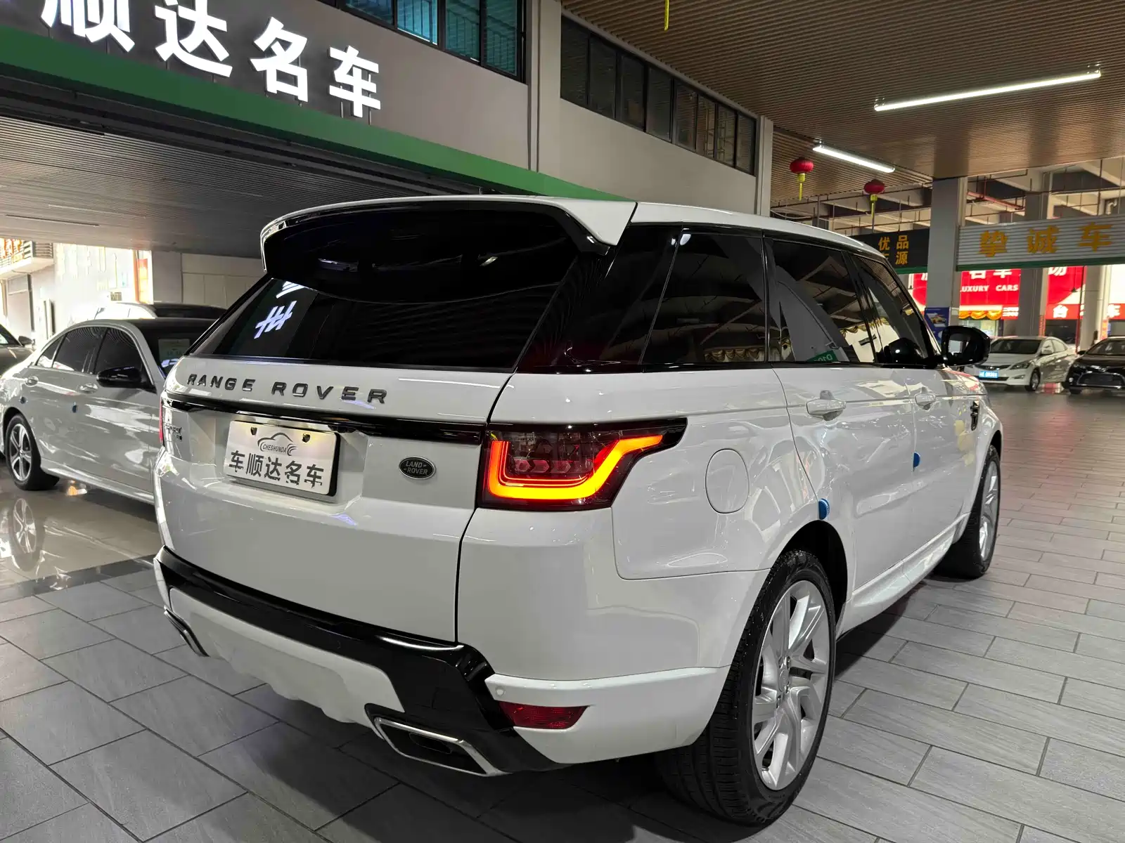 Фото 6 - Land Rover Range Rover Sport