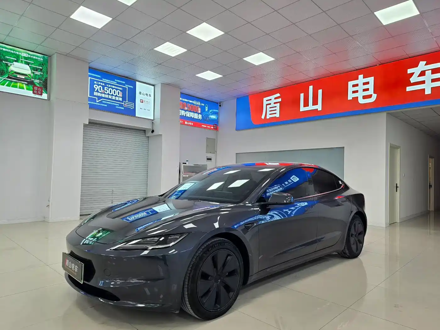 Tesla Model 3 2023