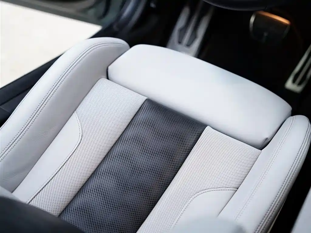 BMW M3 2023 M3 Sedan Thunder Edition фото 50