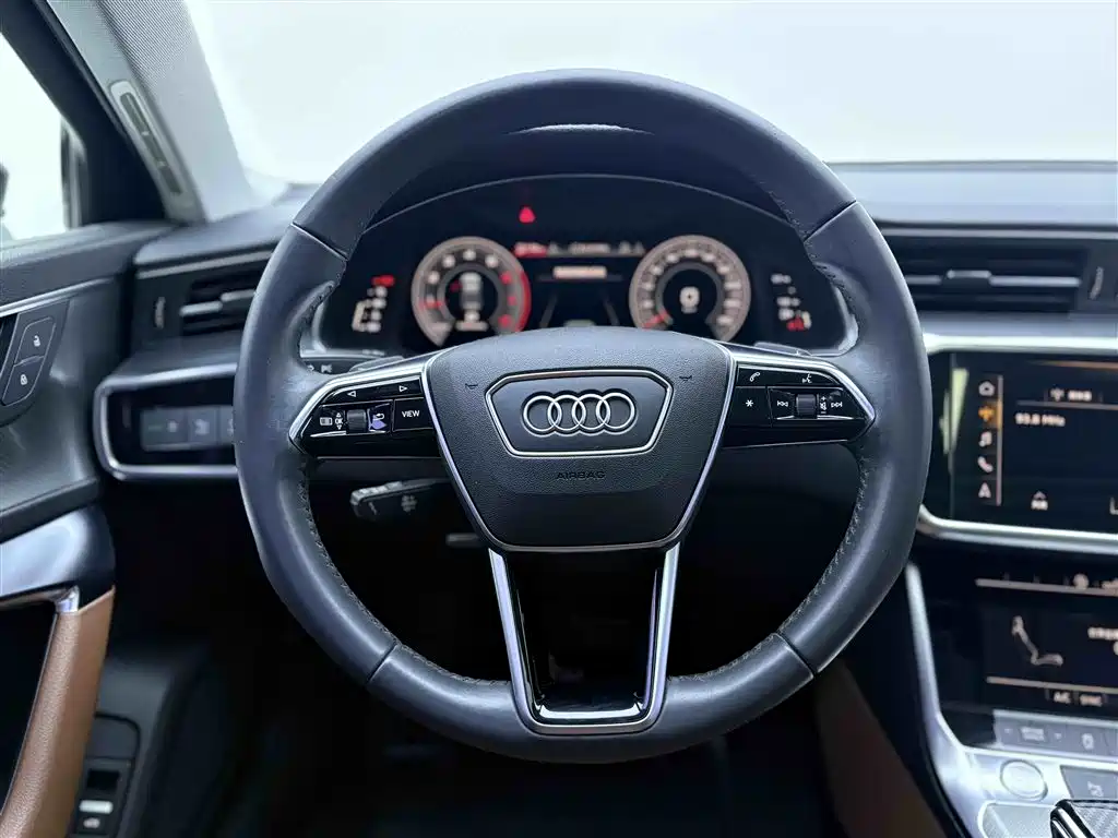 Audi A6L 2019 40 TFSI Luxury Elegance фото 15