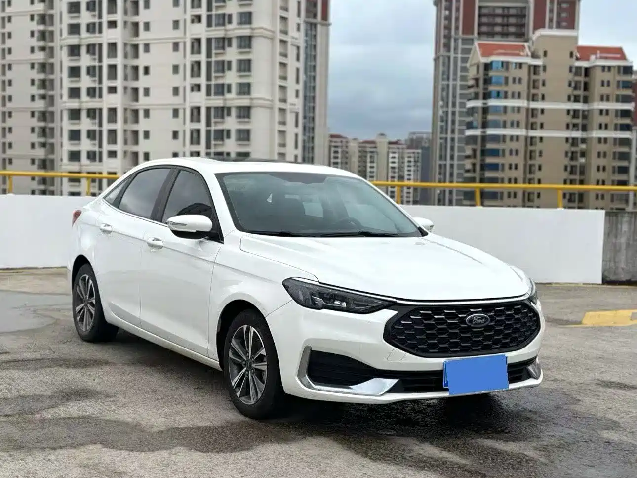 Ford Escort 2022 2021 1.5L Automatic Platinum Edition