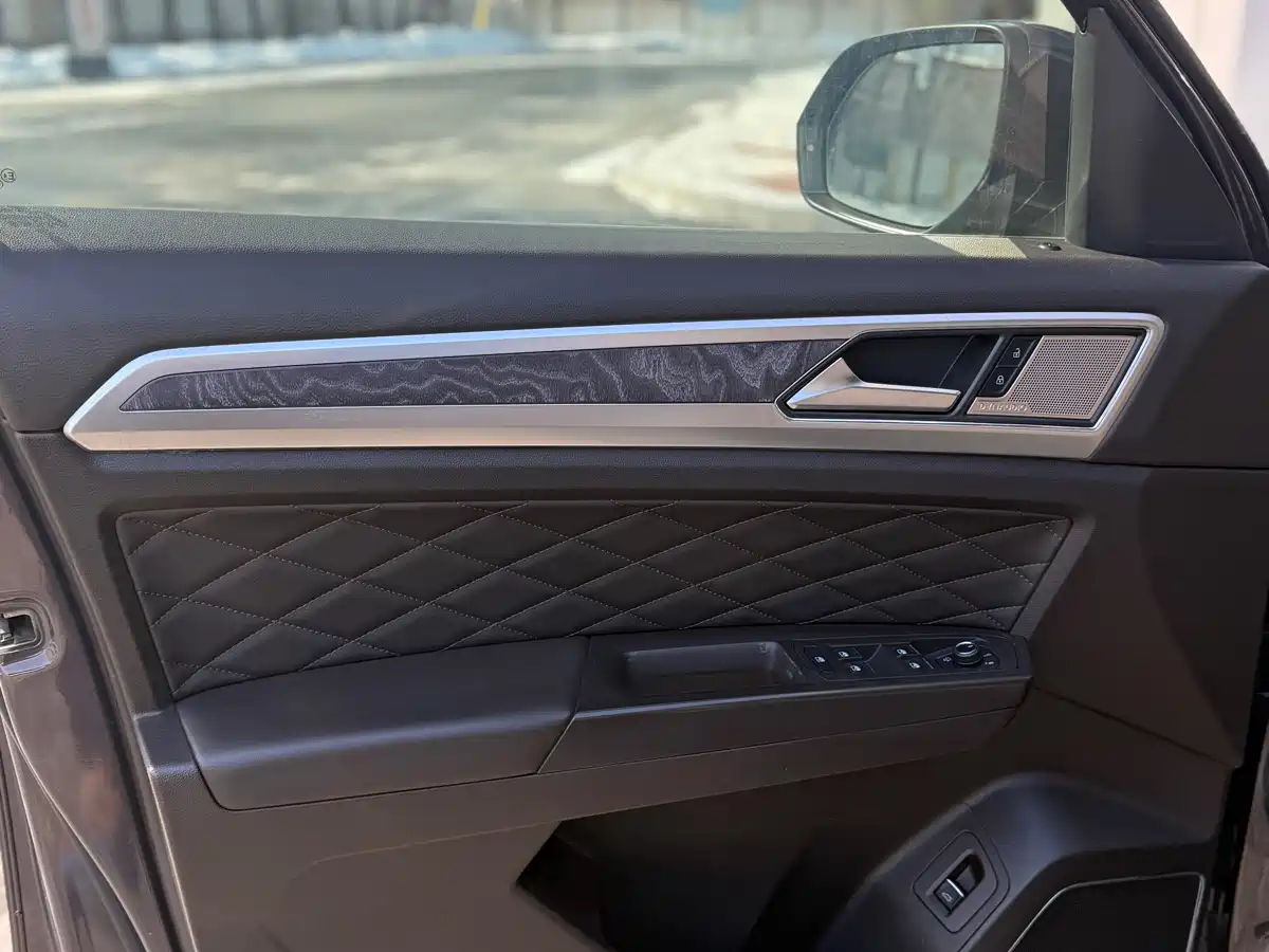 Volkswagen Teramont 2019 380TSI 4WD Flagship China V фото 13