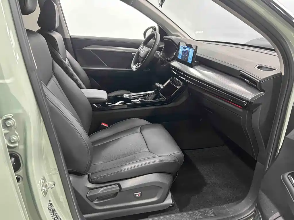 Wuling Motors Wuling Xingchen 2022 2021 1.5T CVT Stellar Edition