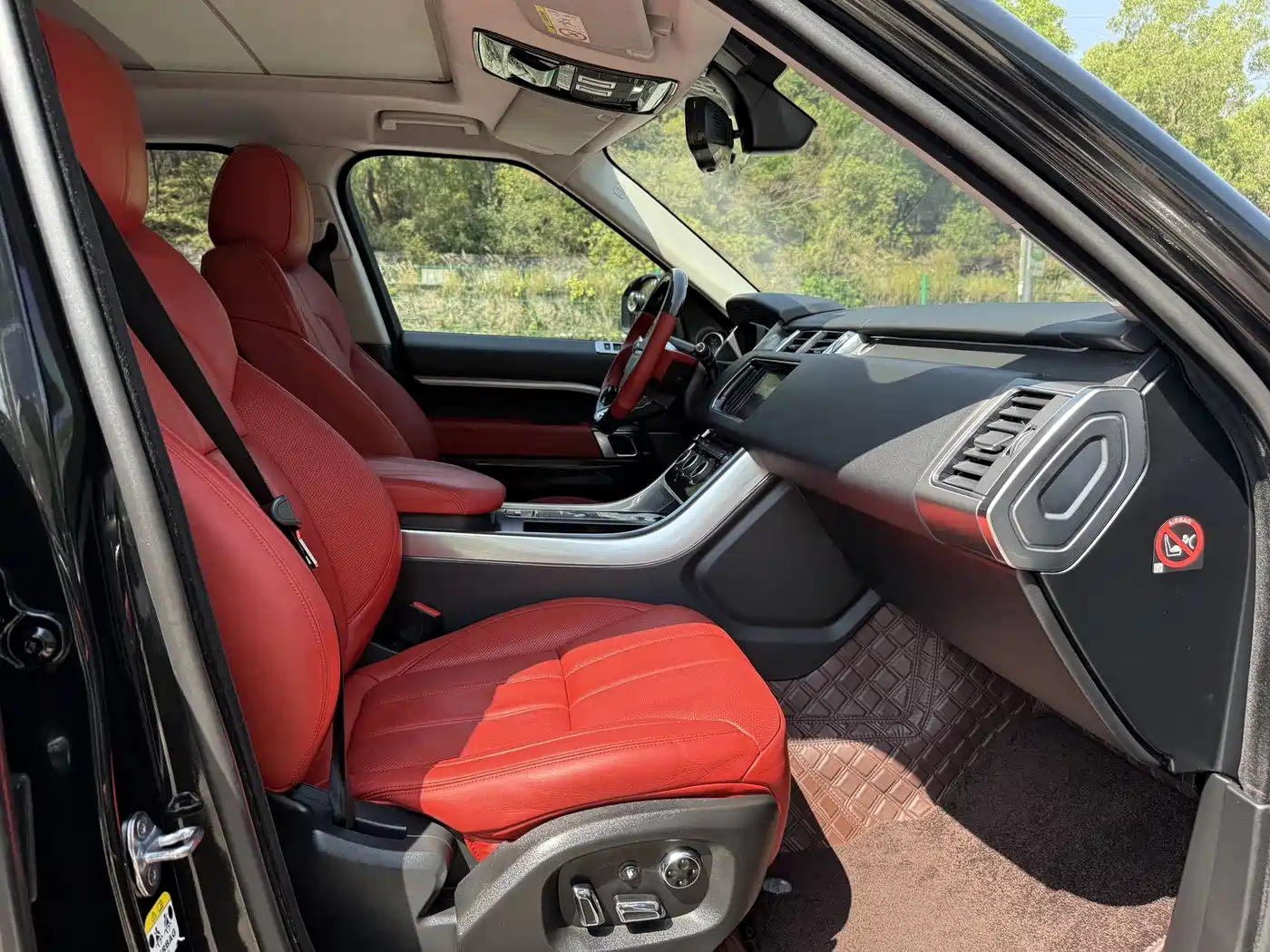 Land Rover Range Rover Sport 2016 Model 3.0 SC V6 SE фото 11