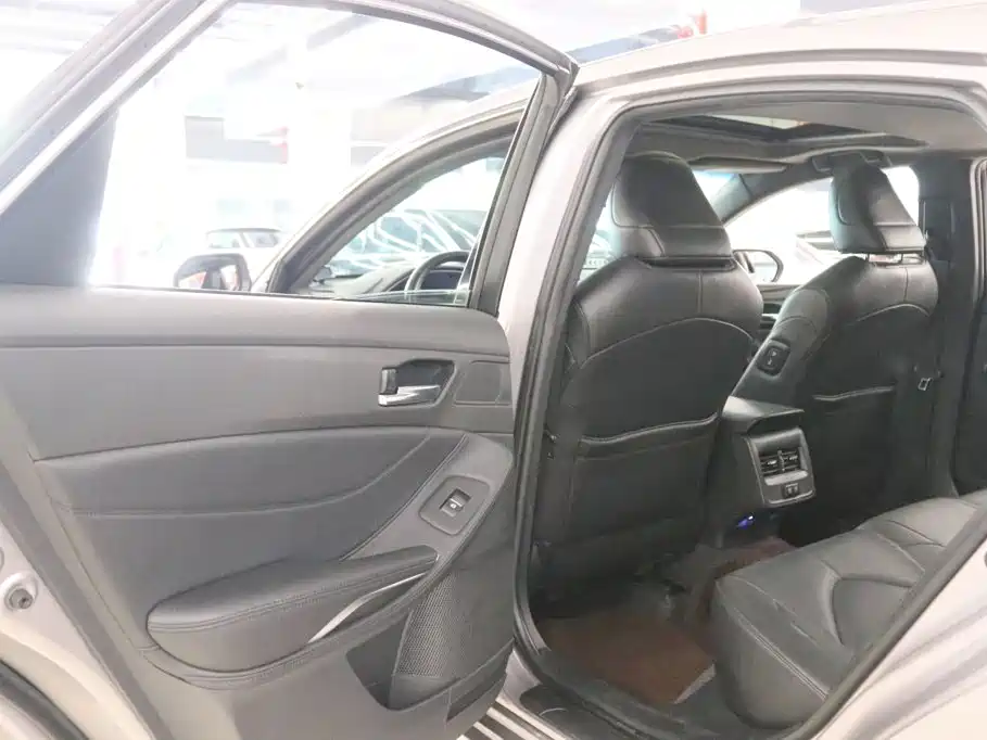 Toyota Avalon 2020 2019 2.0L Luxury Edition (China VI)