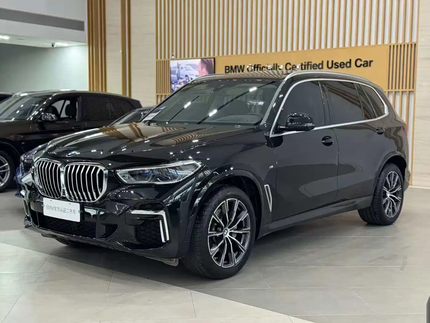 BMW X5 2022 xDrive 30Li Premium M Sport Package