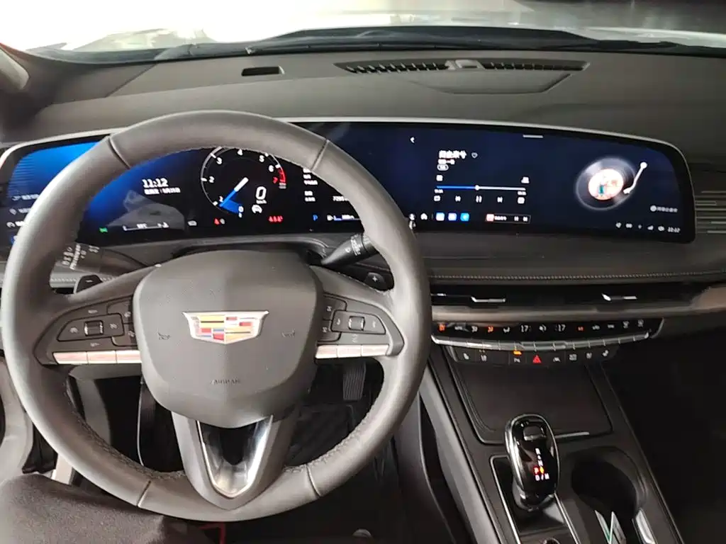 Cadillac XT4 2025 2024 Facelift 28T 2WD Premium