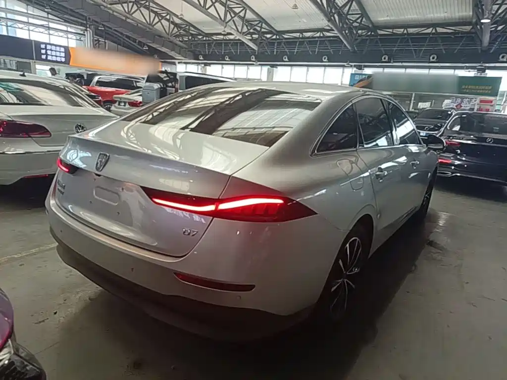 Roewe D7 2025 2025 DMH 125km World Champion Edition
