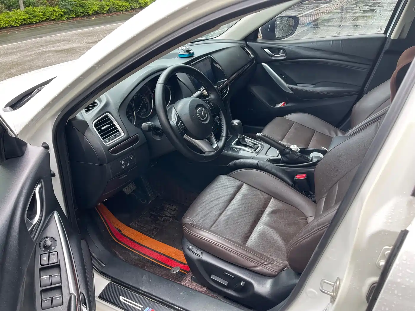 Photo 3 - Mazda Atenza
