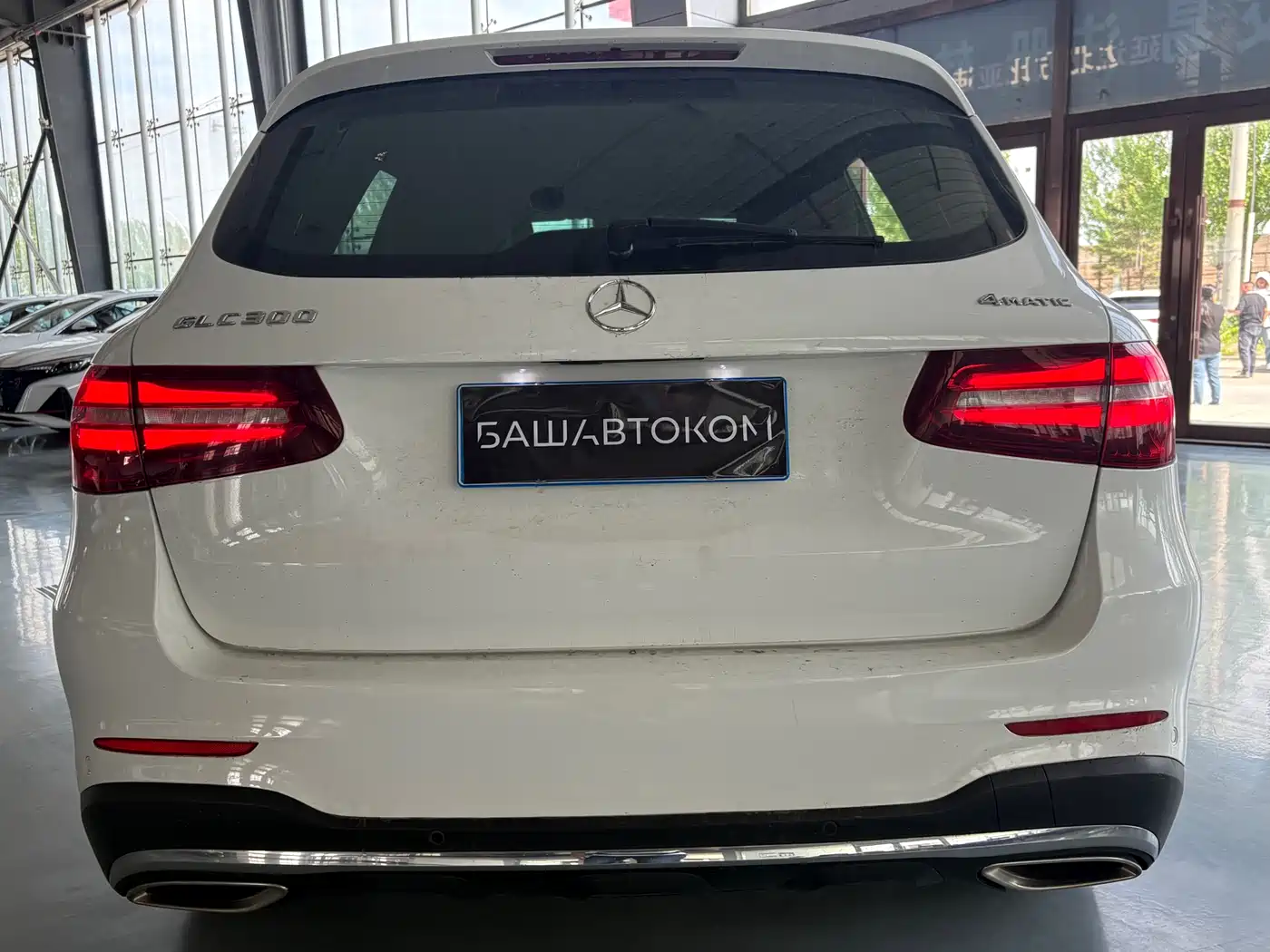 Mercedes-Benz GLC 2017 GLC 300 4MATIC Dynamic фото 6