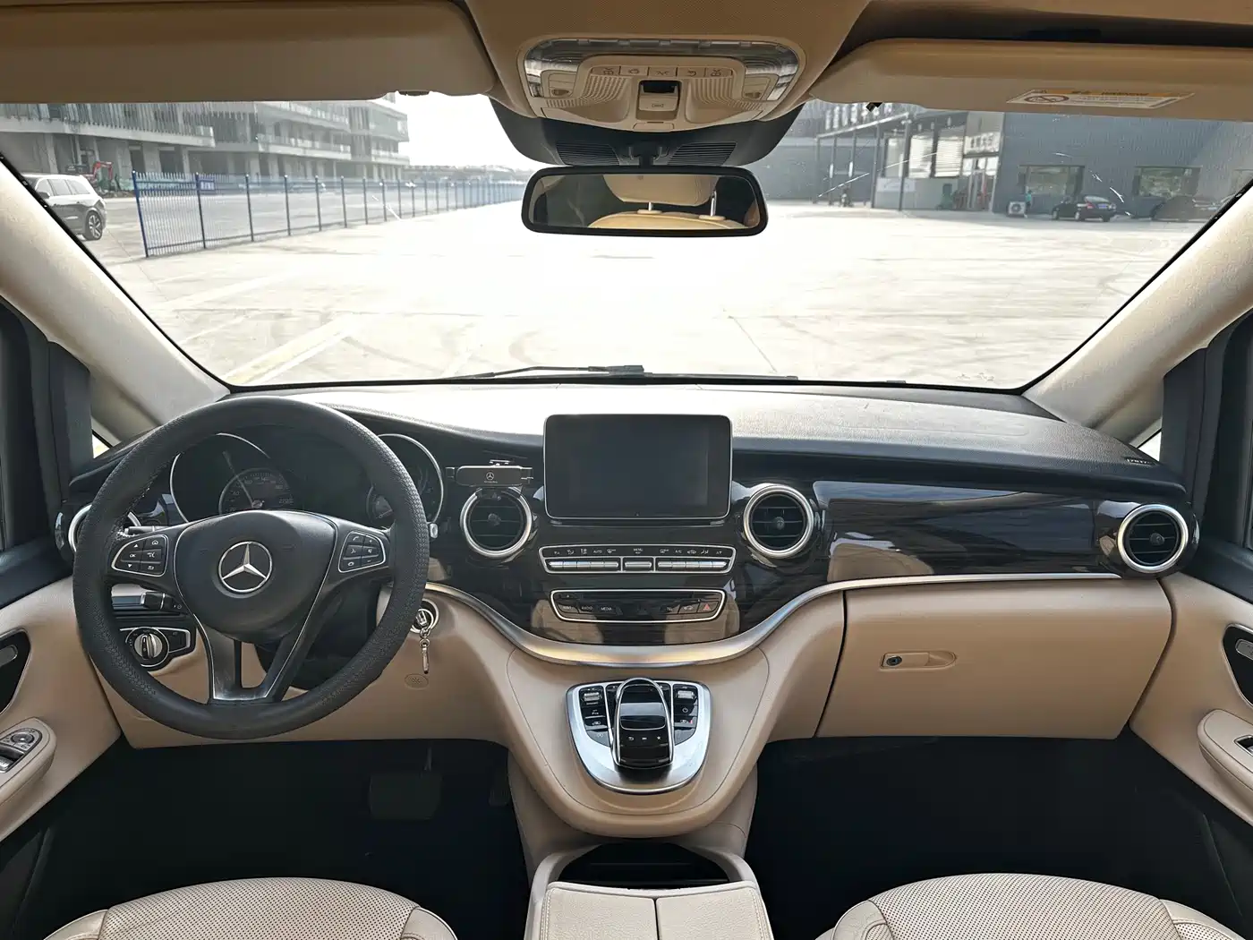 Mercedes-Benz V-Class 2018 V 260 Pilot Edition China V фото 21