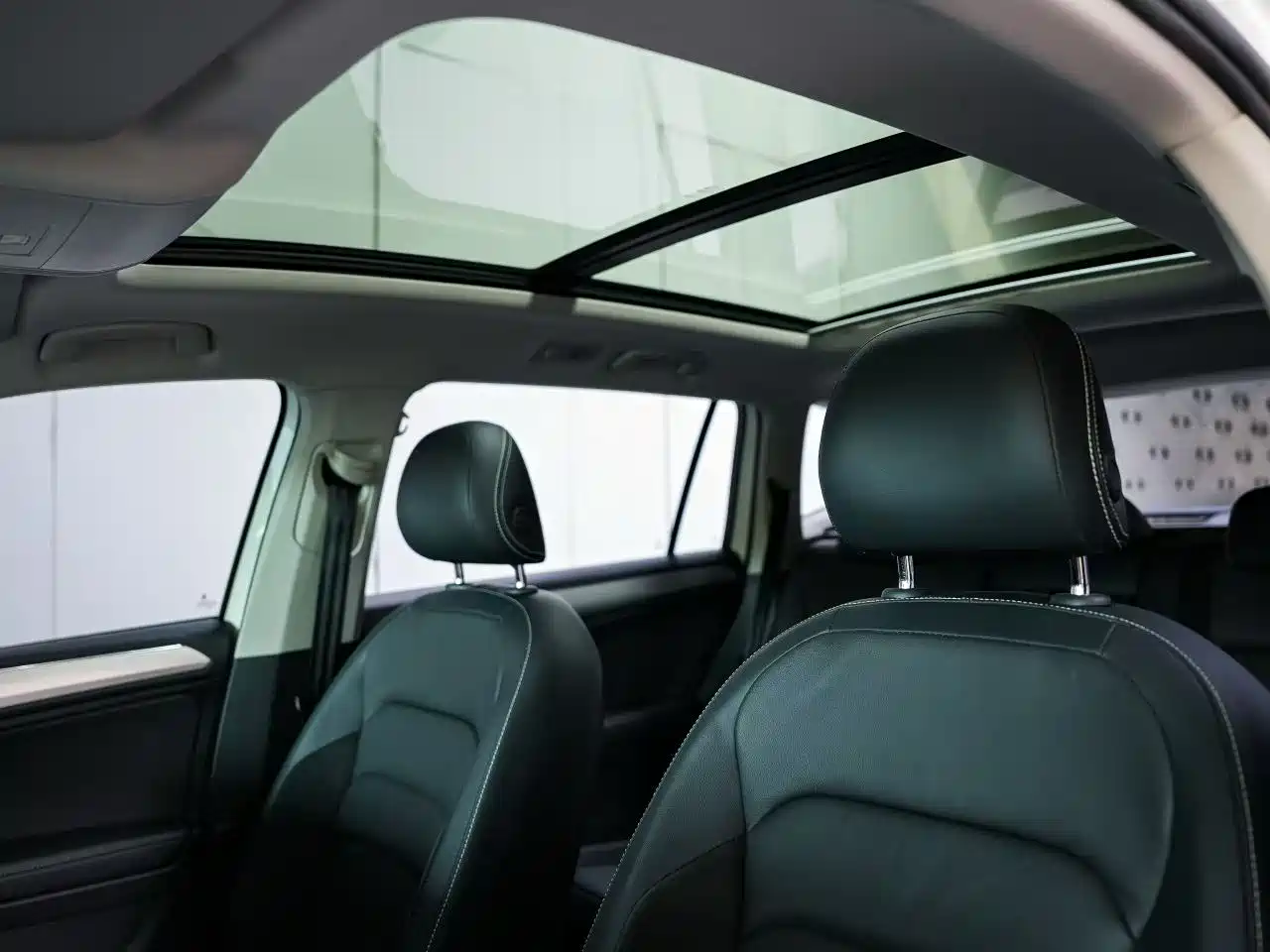 Volkswagen Tiguan L 2019 Facelift 330TSI Auto 2WD Panorama Comfort China VI фото 7