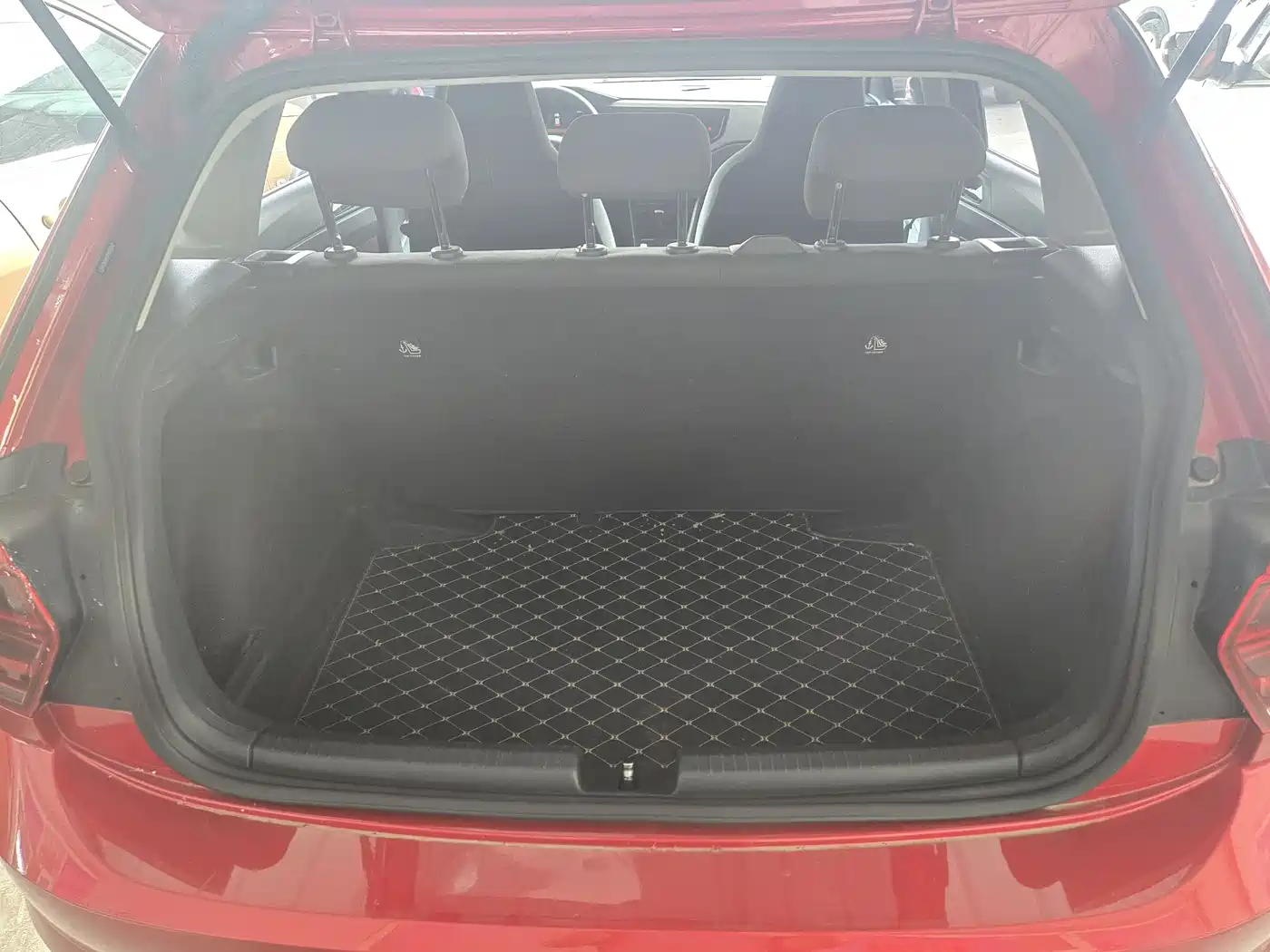 Volkswagen Polo 2023 Plus 1.5L Automatic Panorama Enjoyment Edition фото 6