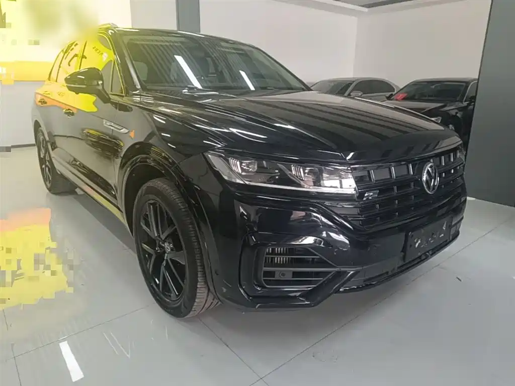 Volkswagen Touareg 2019 3.0TSI Sharp Edge Edition China VI фото 4
