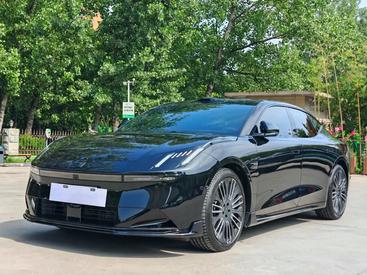Lynk & Co 10 EM-P 2025 Facelift 120 AWD Ultra