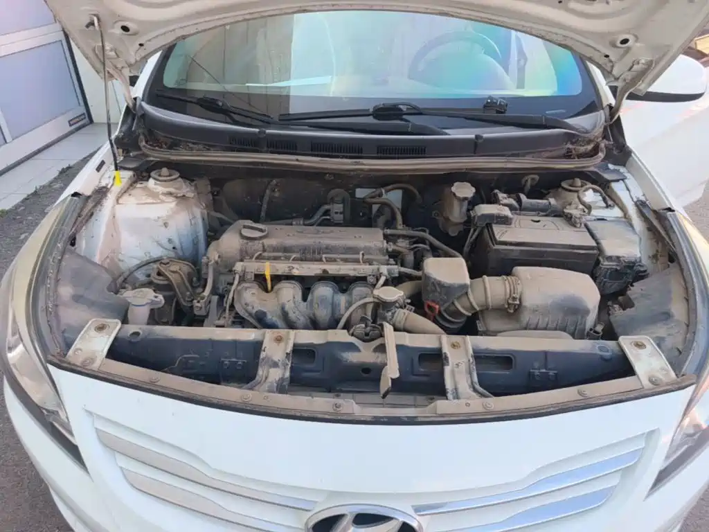 Hyundai Reina 2017 2016 1.4L Automatic GLX Leading