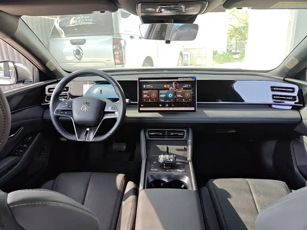 BYD Qin L 2024 DM-i 80KM Superior фото 10