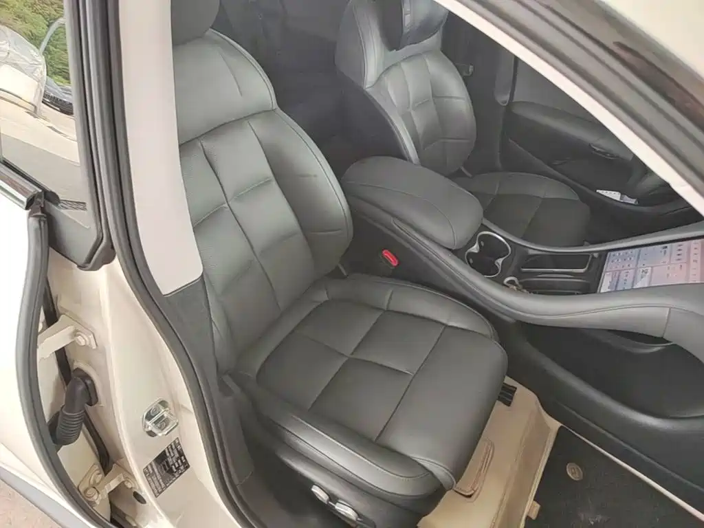 IM Motors IM L6 2024 2024 Max Standard Edition