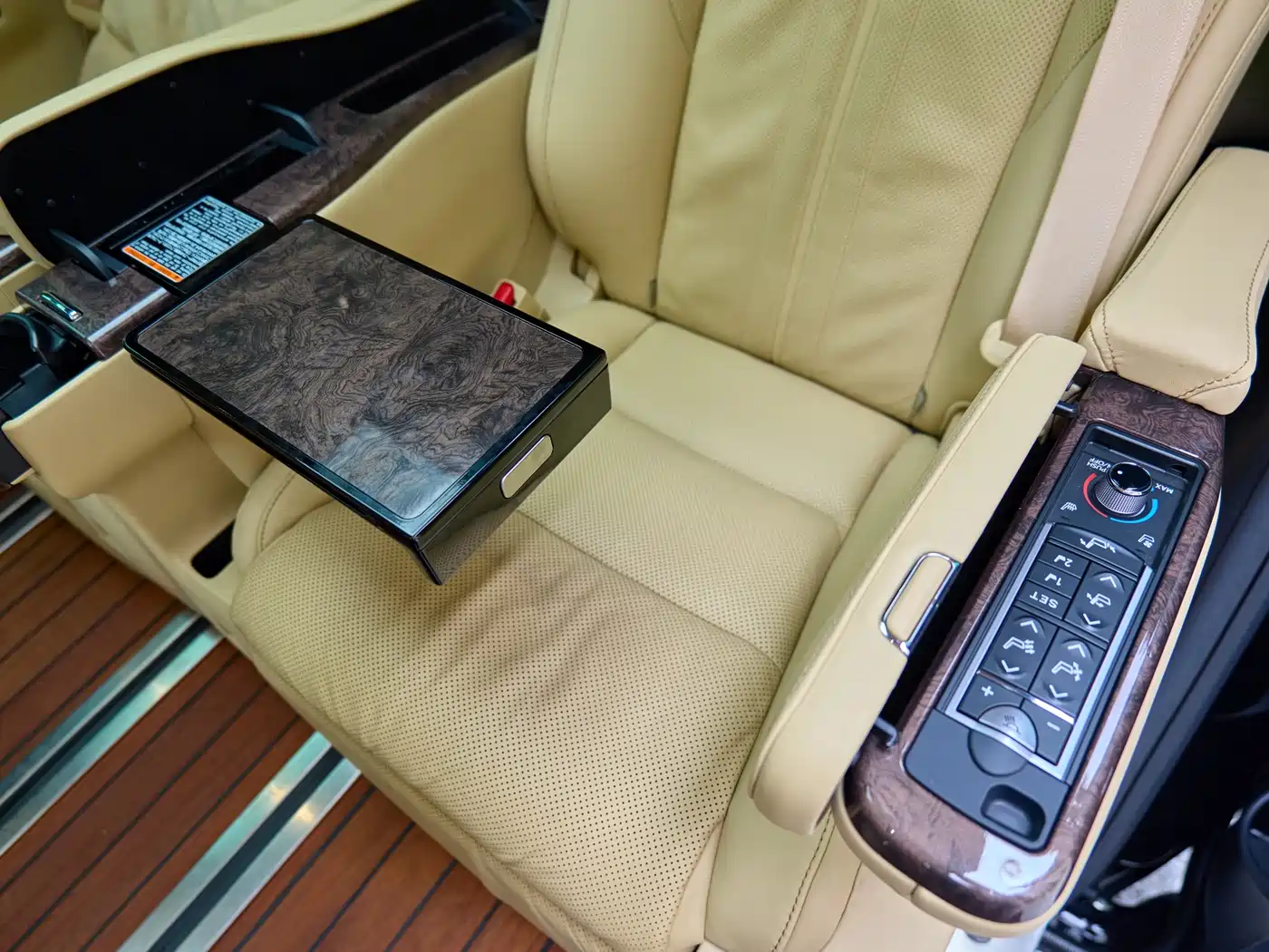 Toyota Vellfire 2021 Crown Hybrid 2.5L HV Supreme Edition фото 18