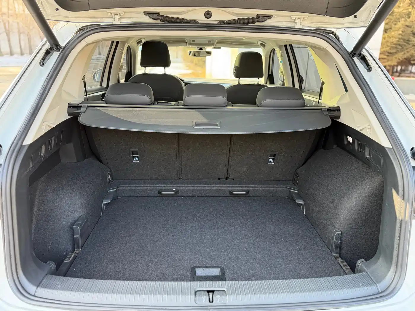 Volkswagen Tayron 2022 280TSI 2WD Luxury Smart Connect Edition фото 16
