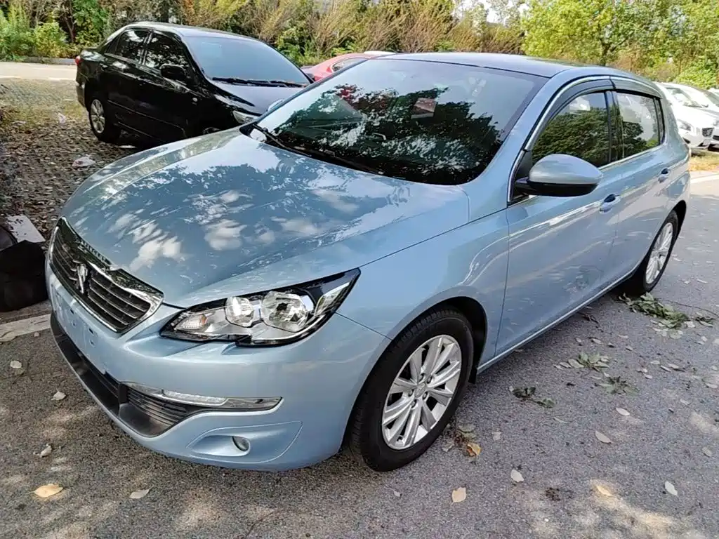 Фото 2 - Peugeot 308S