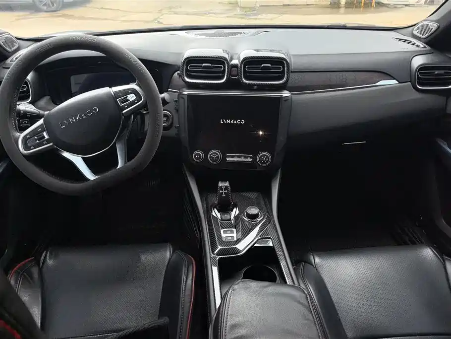 Lynk & Co 03 2018 1.5TD DCT Sport (China V) фото 12