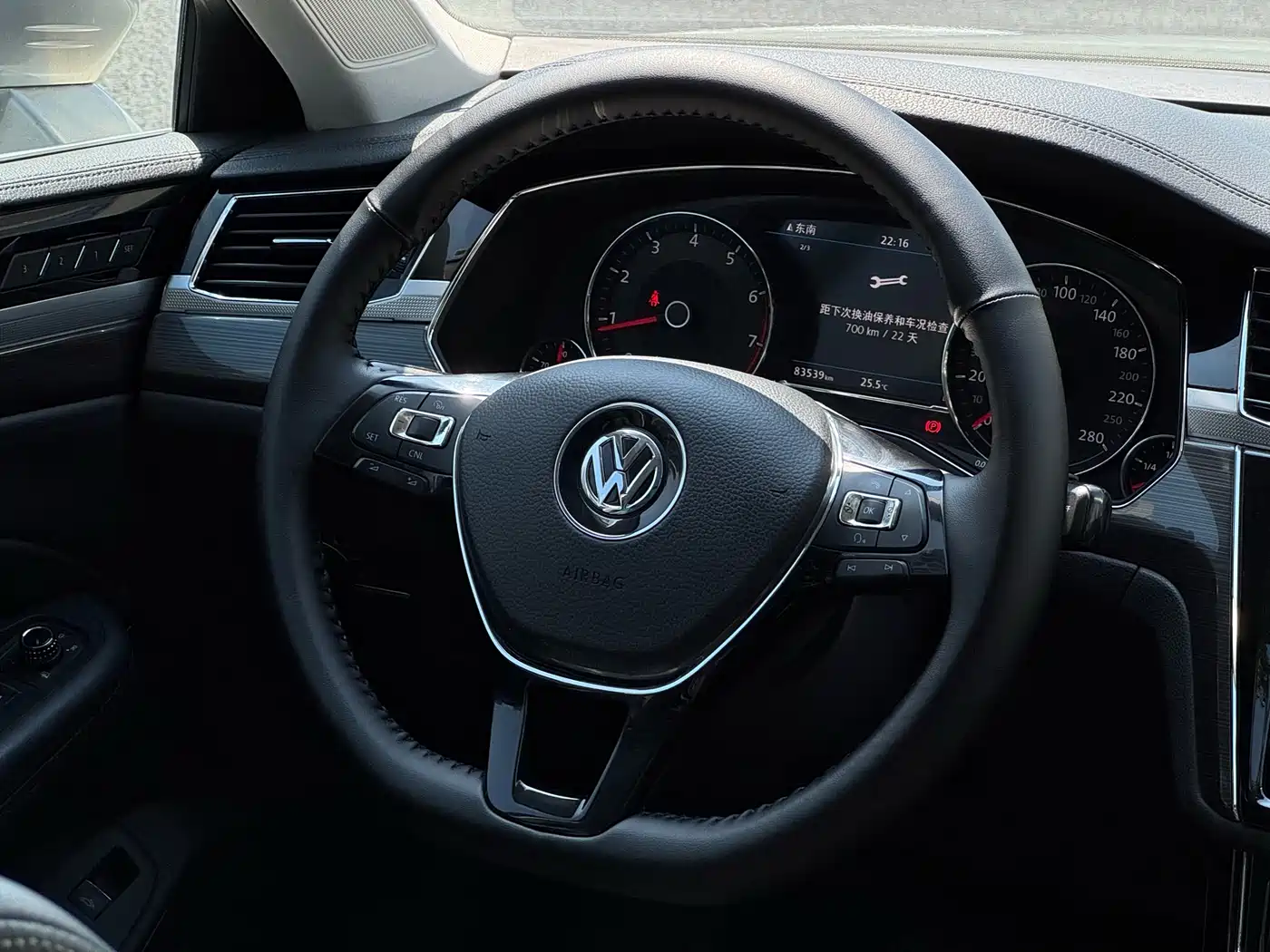 Volkswagen Phideon 2018 Facelift 380TSI FWD Business фото 7