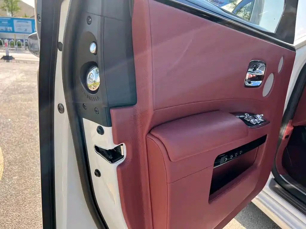 Фото 8 - Rolls-Royce Ghost