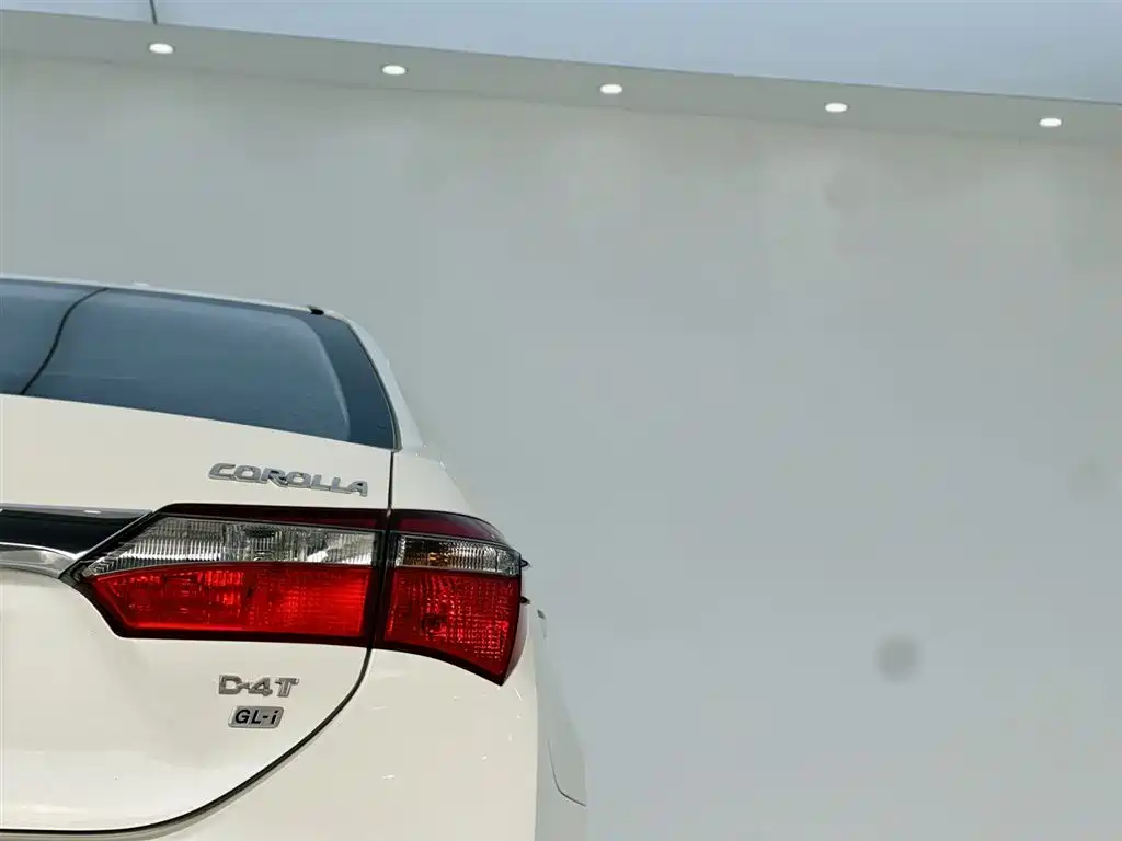 Toyota Corolla 2017 Facelift 1.2T S-CVT GL-i фото 11