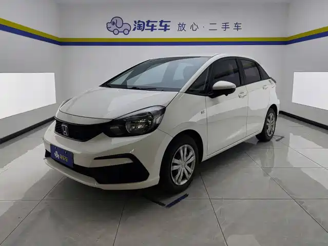 Honda Fit 2021 1.5L CVT Trend Edition — фото 1