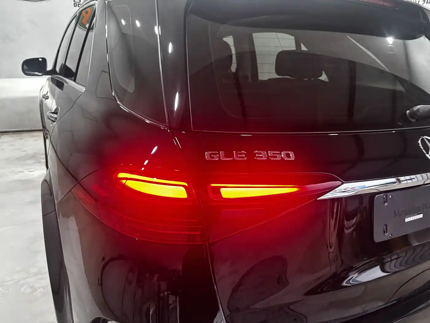 Mercedes-Benz GLE 2025 GLE 350 4MATIC Fashion фото 9