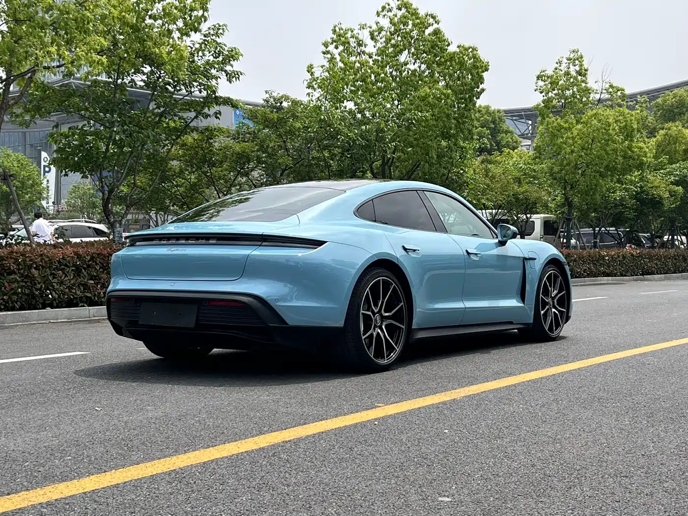 Porsche Taycan 2022 Facelift Taycan фото 10