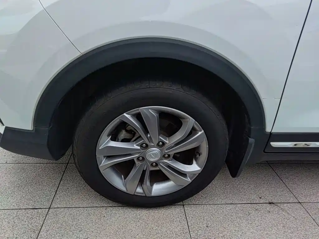 Changan CS15 2020 2019 1.5L Auto Deluxe China VI