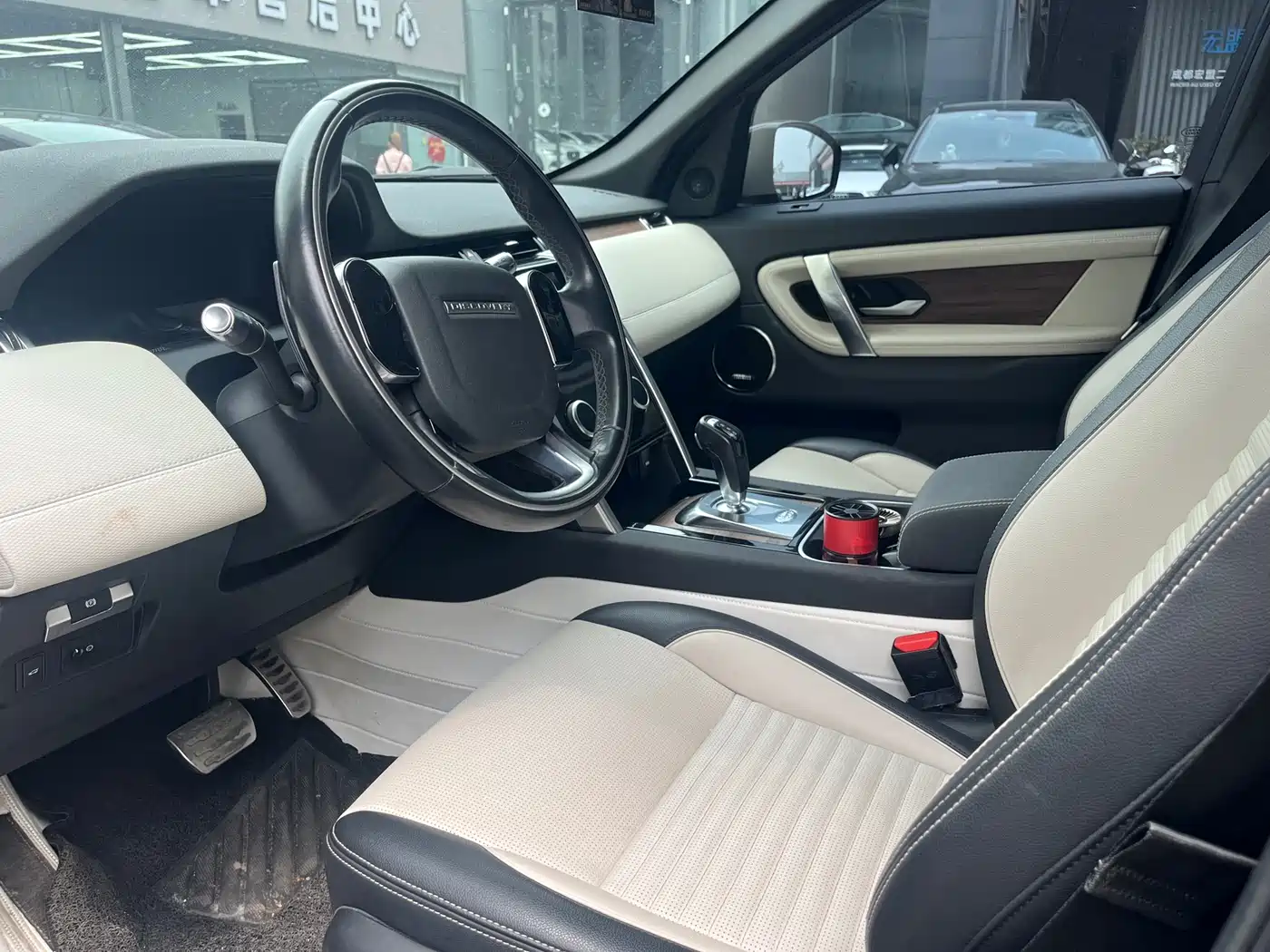 Land Rover Discovery Sport 2020 249PS R-Dynamic Performance фото 4