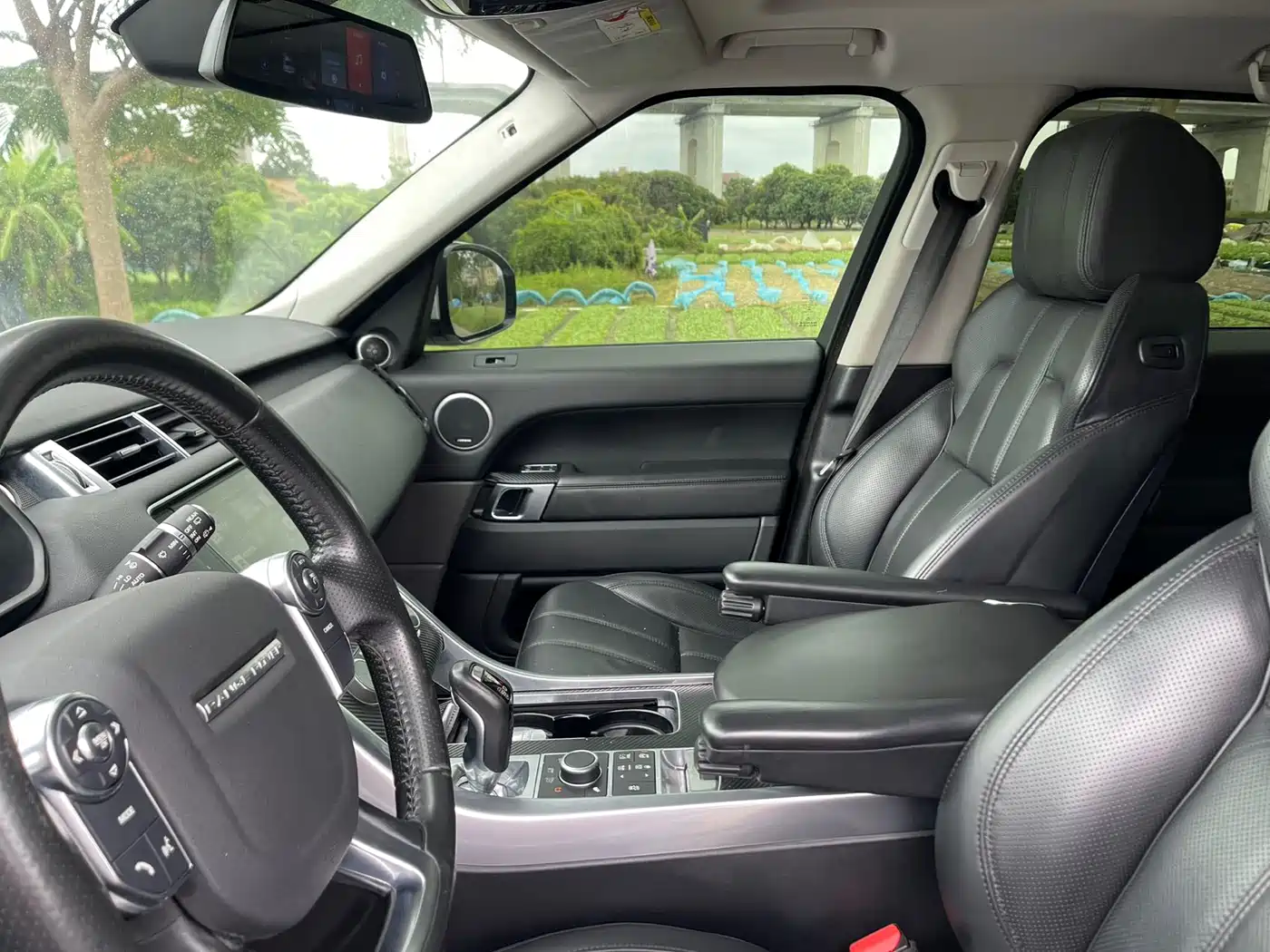 Land Rover Range Rover Sport 2015 3.0 SC V6 HSE фото 8