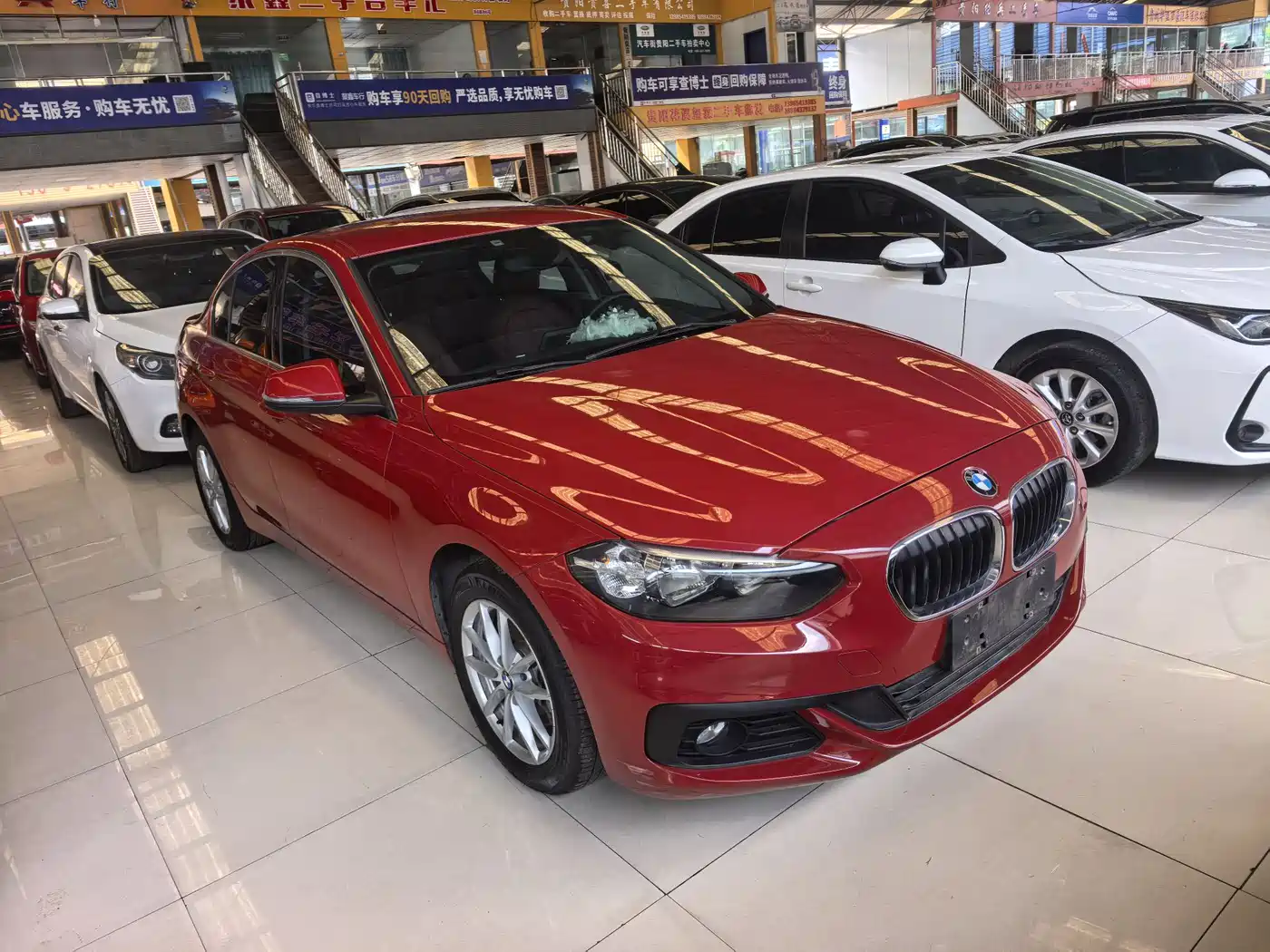 BMW 1 Series 2019 118i Fashion Edition фото 3