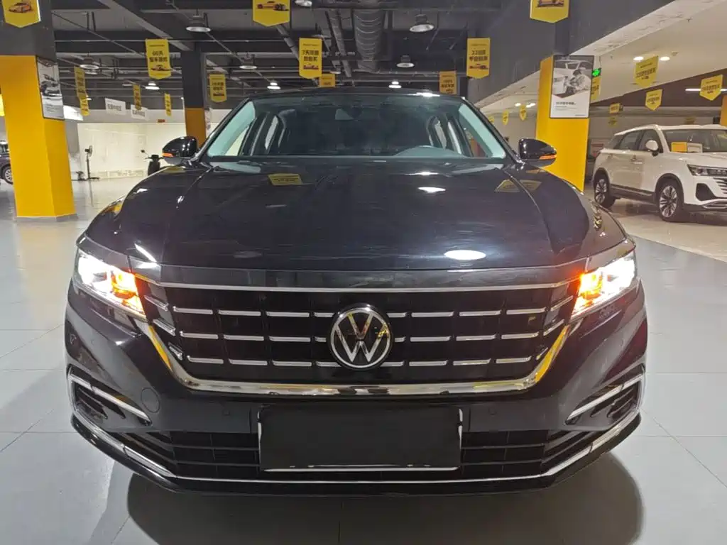 Фото 3 - Volkswagen Passat